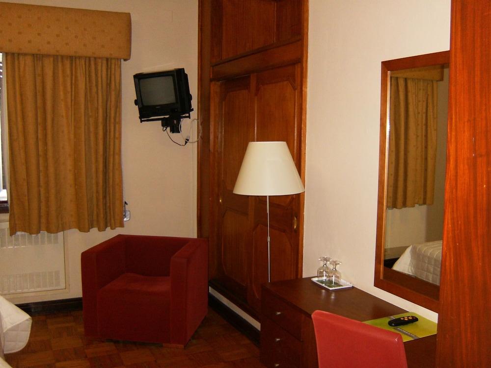 Hotel Inatel Santa Maria Da Feira Extérieur photo